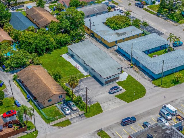 1807 N 17th Ave, Hollywood, FL 33020