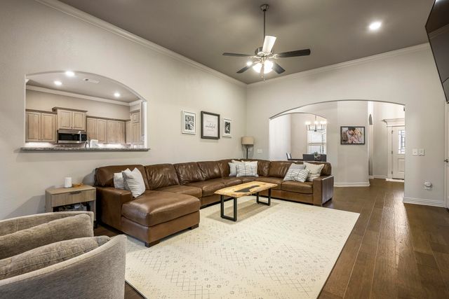 201 Doral Drive, Cave Springs, AR 72718