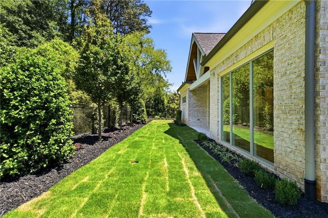 105 Baxley Lane, Alpharetta, GA 30004