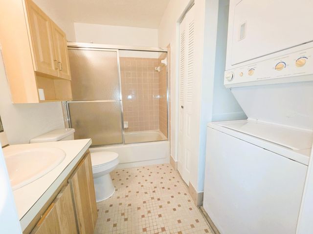 5445 Glenda Street, West Palm Beach, FL 33417