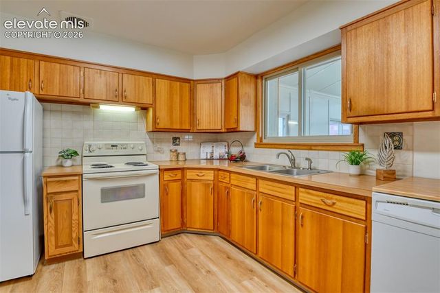 2121 Downing Drive, Colorado Springs, CO 80909