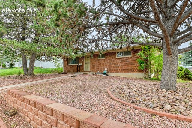 2121 Downing Drive, Colorado Springs, CO 80909