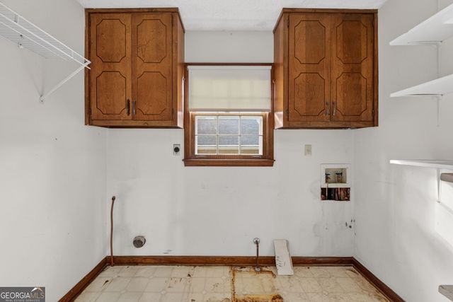 5227 Beechwood Forest Drive, Lithonia, GA 30038