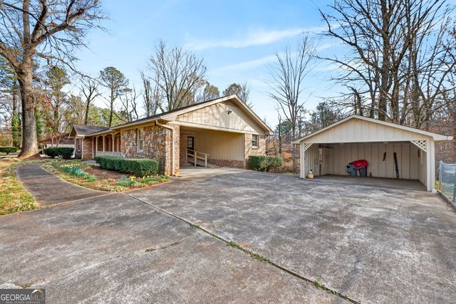 5227 Beechwood Forest Drive, Lithonia, GA 30038
