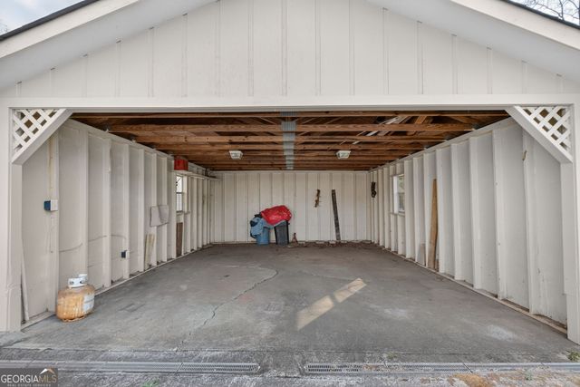 5227 Beechwood Forest Drive, Lithonia, GA 30038