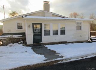 44 1/2 Academy Avenue, Sparrowbush, NY 12780