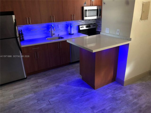 4081 N Dixie Hwy 29, Oakland Park, FL 33334