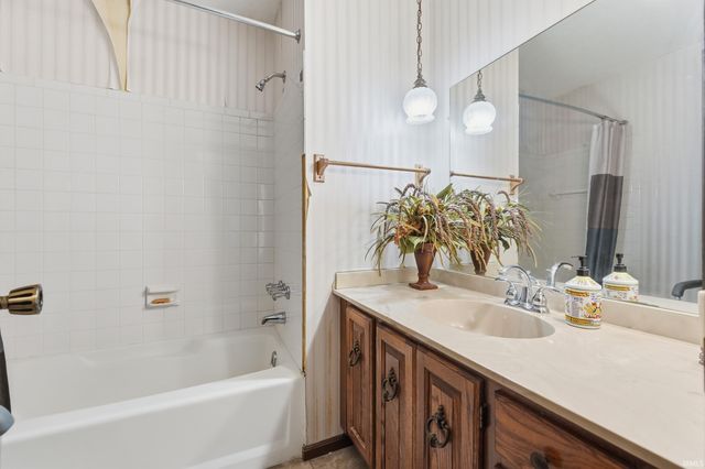 1419 Shoreview Drive, Fort Wayne, IN 46819