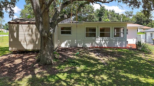 500 SHADY NOOK DR, Clermont, FL 34711