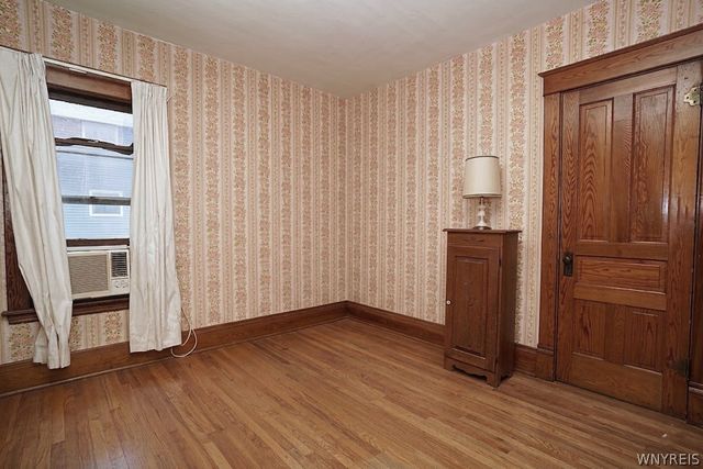 90 Evans Street, Lockport City, NY 14094