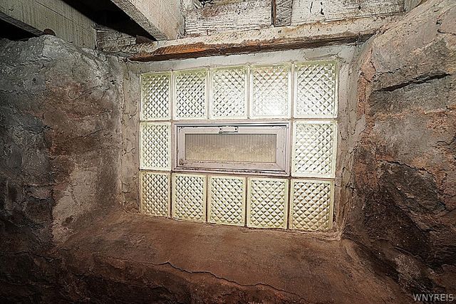 90 Evans Street, Lockport City, NY 14094