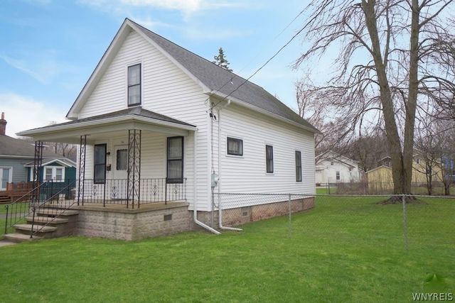 90 Evans Street, Lockport City, NY 14094