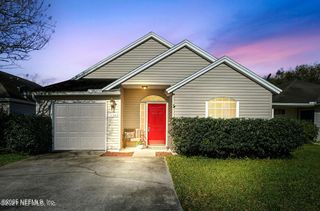 1134 HOMARD Boulevard E, Jacksonville, FL 32225