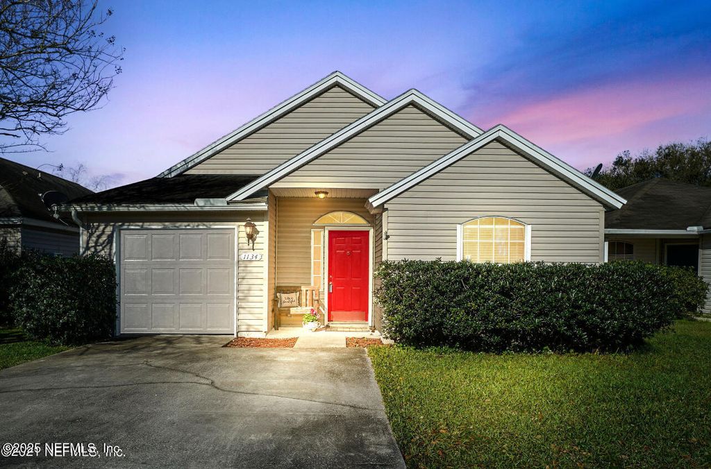 1134 HOMARD Boulevard E, Jacksonville, FL 32225