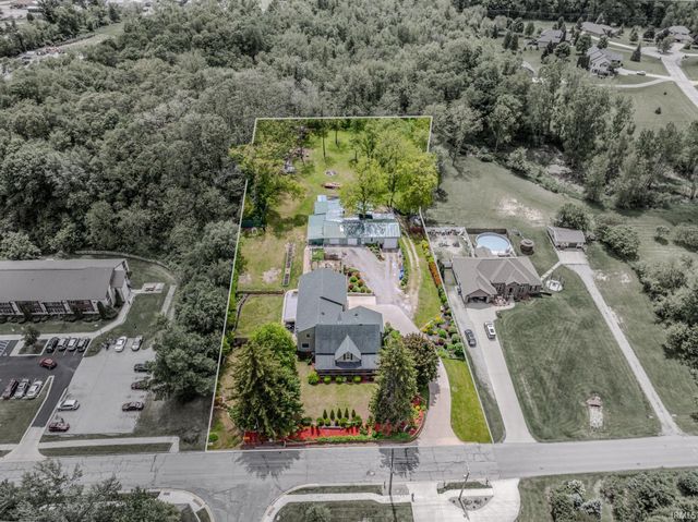 501 W Fox Lake Road, Angola, IN 46730