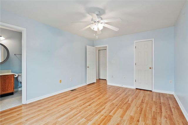 223 Mountain Dr, Carnegie, PA 15106