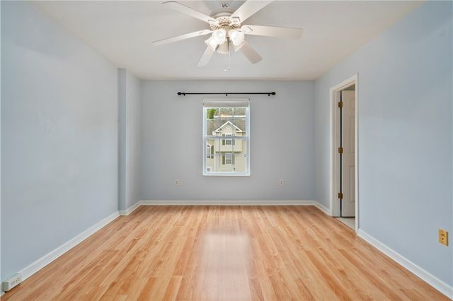 223 Mountain Dr, Carnegie, PA 15106