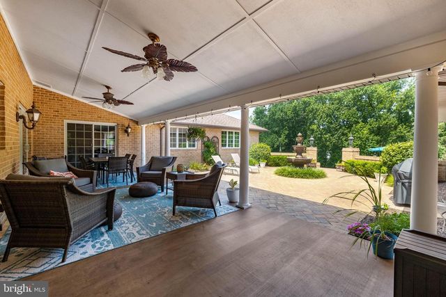 4037 HOLLY KNOLL DR, Glen Arm, MD 21057