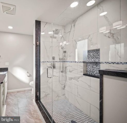 4037 HOLLY KNOLL DR, Glen Arm, MD 21057