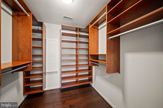 4037 HOLLY KNOLL DR, Glen Arm, MD 21057