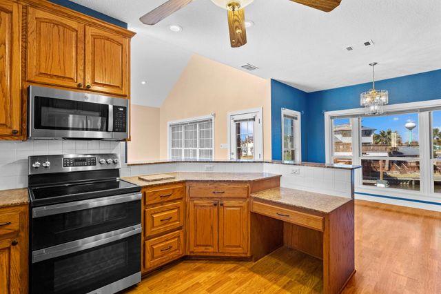 900 Southwind, Port Arthur, TX 77640