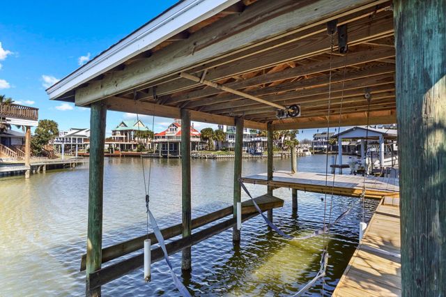 900 Southwind, Port Arthur, TX 77640