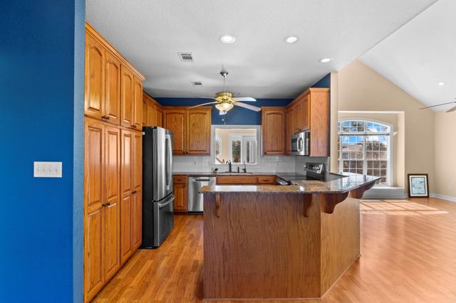 900 Southwind, Port Arthur, TX 77640