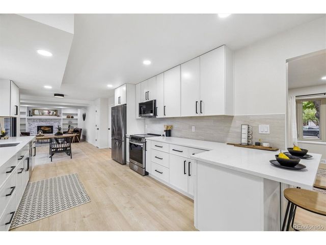 9329 W Baltic Dr, Lakewood, CO 80227