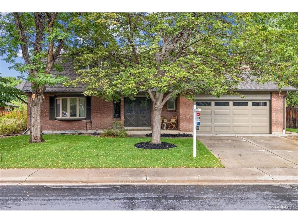 9329 W Baltic Dr, Lakewood, CO 80227