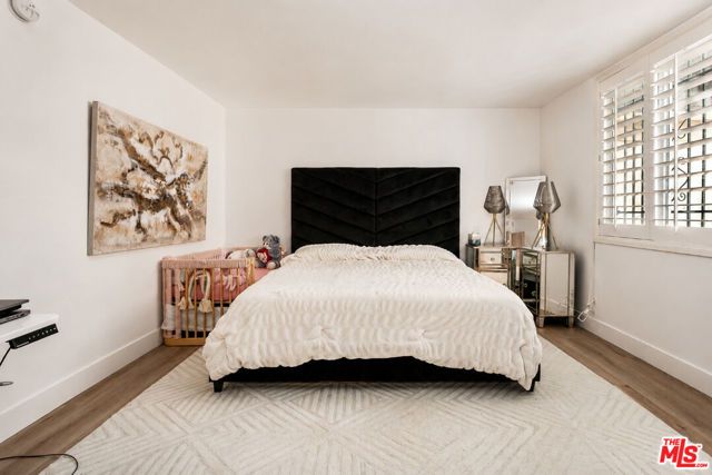 2385 Roscomare Road D17, Los Angeles, CA 90077