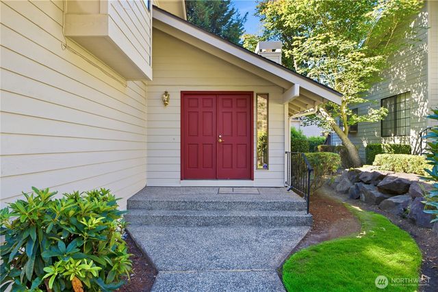 16177 SE 33rd Circle, Bellevue, WA 98008