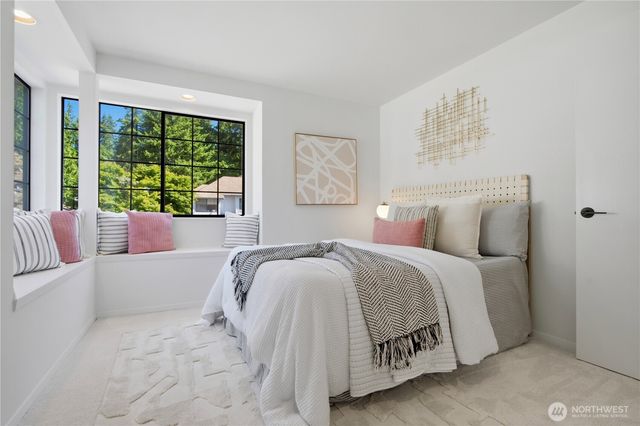 16177 SE 33rd Circle, Bellevue, WA 98008