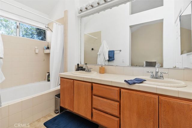 7 Del Perlatto, Irvine, CA 92614