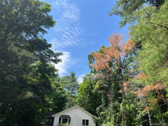 1145 Glasco Turnpike, Saugerties, NY 12477