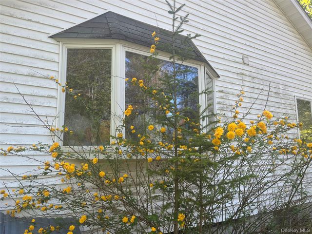 1145 Glasco Turnpike, Saugerties, NY 12477