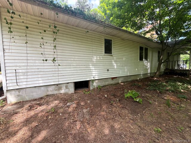 1145 Glasco Turnpike, Saugerties, NY 12477