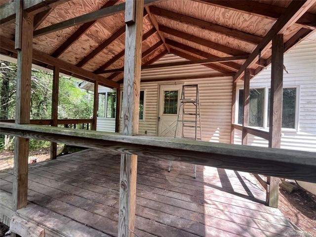 1145 Glasco Turnpike, Saugerties, NY 12477