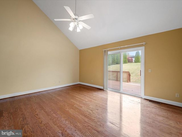 1840 RHIANON LN, Harrisonburg, VA 22801