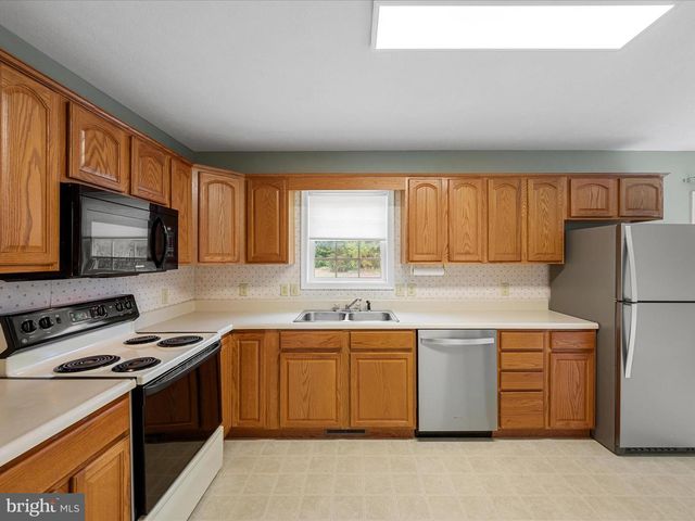 1840 RHIANON LN, Harrisonburg, VA 22801