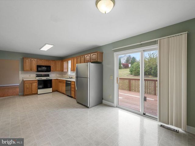 1840 RHIANON LN, Harrisonburg, VA 22801