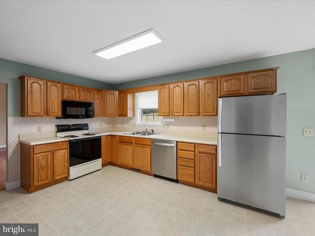 1840 RHIANON LN, Harrisonburg, VA 22801