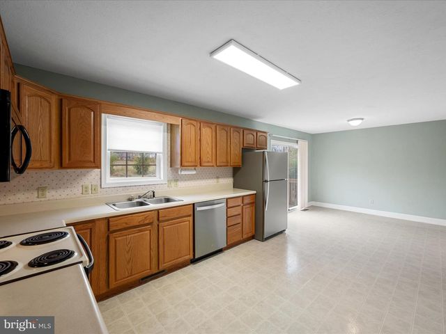 1840 RHIANON LN, Harrisonburg, VA 22801