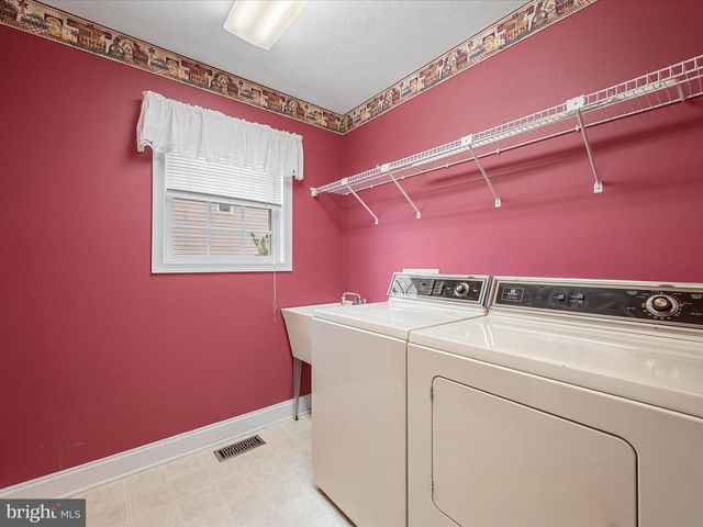 1840 RHIANON LN, Harrisonburg, VA 22801