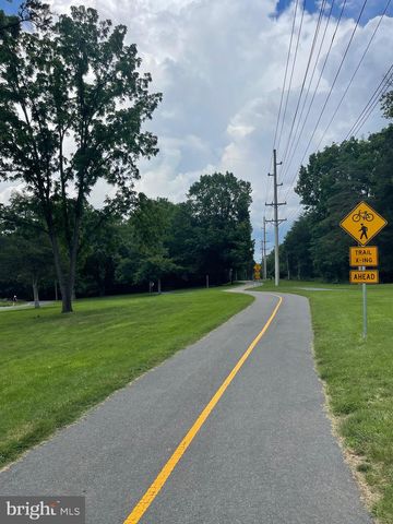 1840 RHIANON LN, Harrisonburg, VA 22801