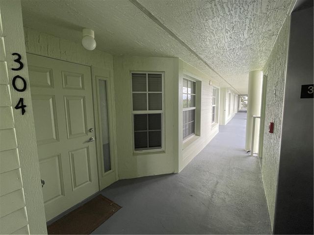 13530 Westport Drive 304, Sebastian, FL 32958