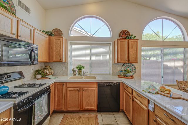 18627 N 84TH Drive, Peoria, AZ 85382