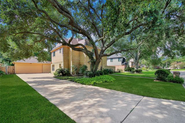 20031 Pine Wind Drive, Humble, TX 77346