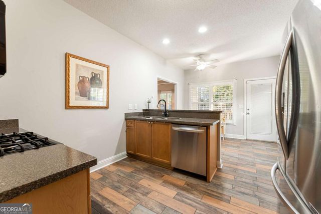 2525 Rosehill Circle, Lithia Springs, GA 30122