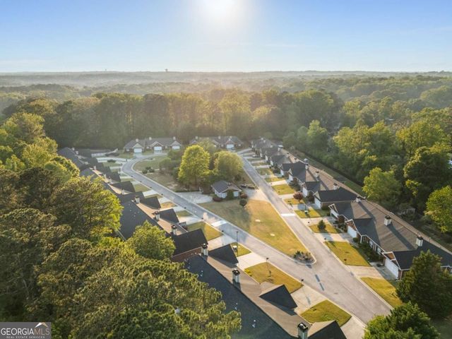 2525 Rosehill Circle, Lithia Springs, GA 30122