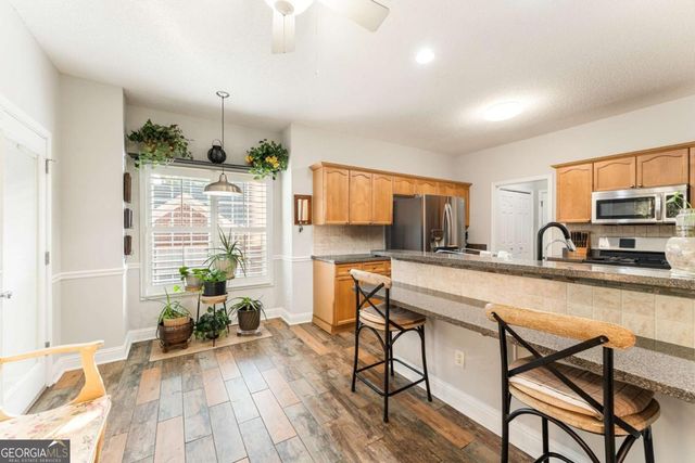 2525 Rosehill Circle, Lithia Springs, GA 30122